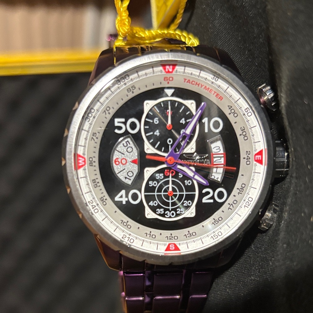 Invicta 40708 Aviator – 48 mm Quartz Chronograph